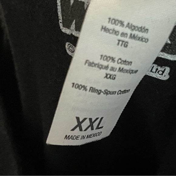 STAR WARS Galactic Love Black Tee T-Shirt - Picture 5 of 5